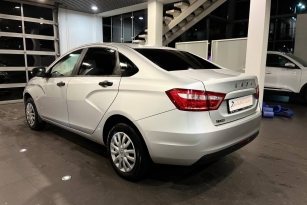 LADA VESTA