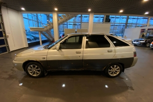 LADA 2112