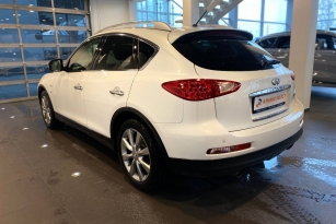 INFINITI QX50