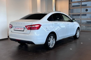 LADA VESTA