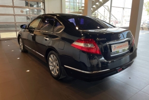 NISSAN TEANA