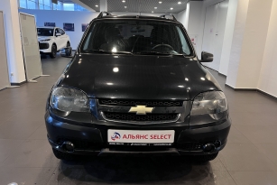 CHEVROLET NIVA
