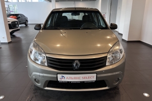 RENAULT SANDERO