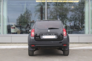 RENAULT DUSTER