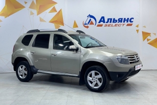 RENAULT DUSTER