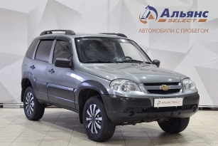 CHEVROLET NIVA