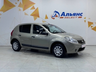 RENAULT SANDERO