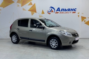 RENAULT SANDERO