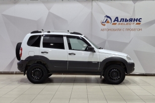 CHEVROLET NIVA