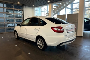LADA GRANTA