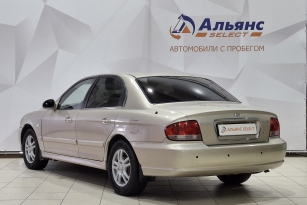 HYUNDAI SONATA