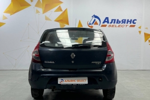 RENAULT SANDERO