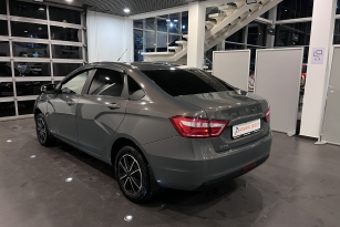 LADA VESTA