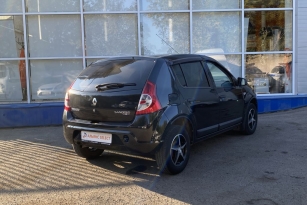 RENAULT SANDERO