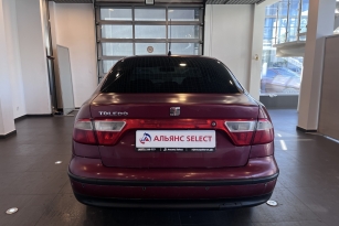 SEAT TOLEDO