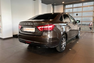 LADA VESTA