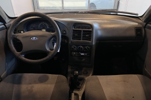 LADA 2112