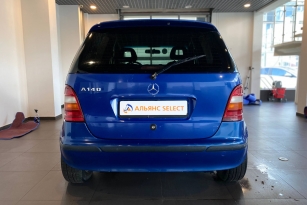 MERCEDES-BENZ A140