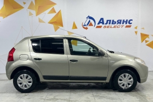 RENAULT SANDERO