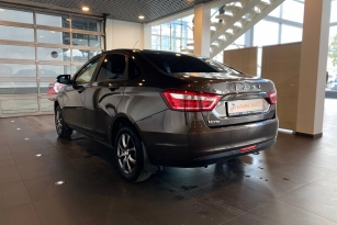 LADA VESTA