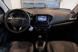 LADA VESTA