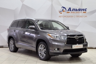 TOYOTA HIGHLANDER