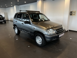 CHEVROLET NIVA
