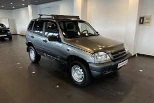 CHEVROLET NIVA