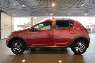RENAULT SANDERO