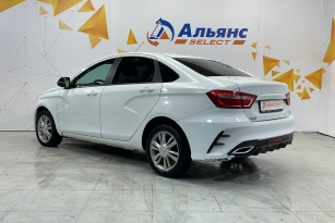 LADA VESTA