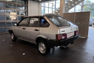 LADA 2109