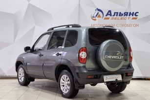 CHEVROLET NIVA
