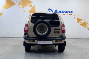 CHEVROLET NIVA
