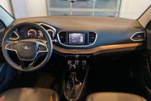 LADA VESTA