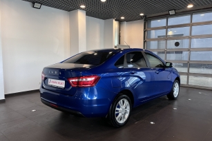 LADA VESTA