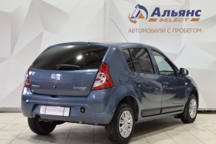 RENAULT SANDERO