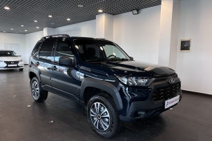LADA NIVA TRAVEL