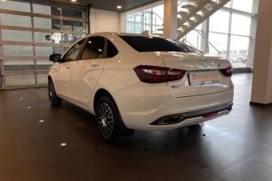LADA VESTA