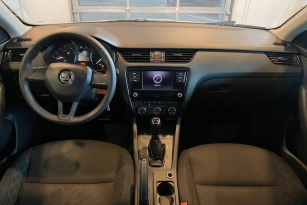 SKODA OKTAVIA