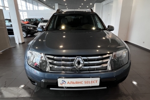 RENAULT DUSTER