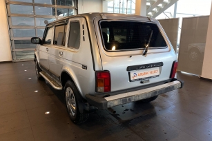 LADA 2131 (4X4)