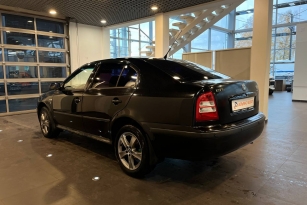 SKODA OKTAVIA