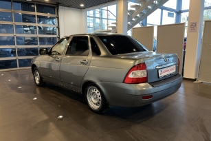 LADA PRIORA