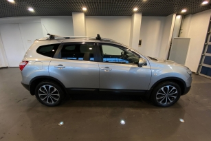 NISSAN QASHQAI+2