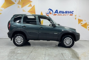 CHEVROLET NIVA