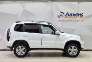 CHEVROLET NIVA