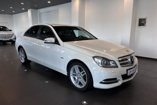 MERCEDES-BENZ C