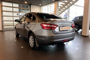 LADA VESTA