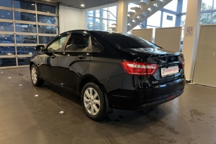 LADA VESTA