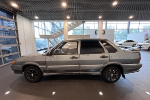 LADA 2115